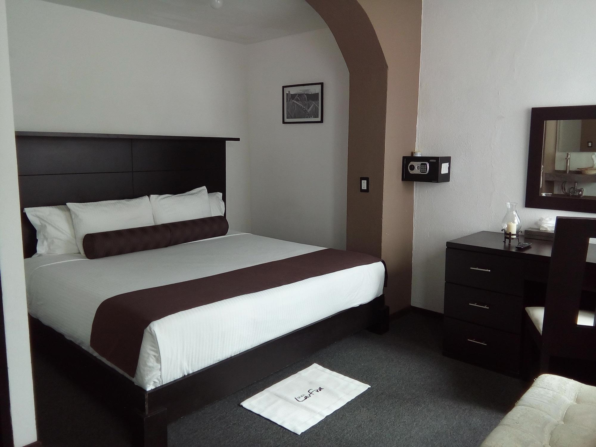 Kuku Ruku Hotel Queretaro Luaran gambar
